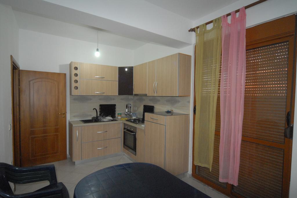 Orikum Veranda Apartments Phòng bức ảnh