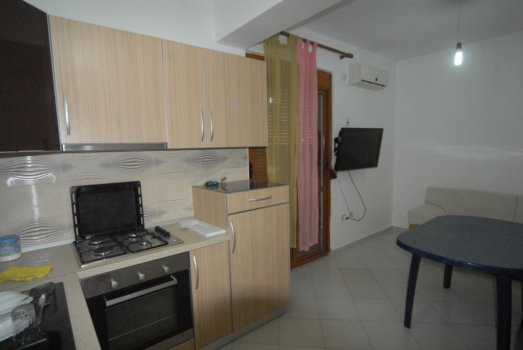 Orikum Veranda Apartments Phòng bức ảnh